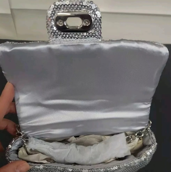 Claires Glitter Small Crossbady Bag - Silver - Picture 4 of 6